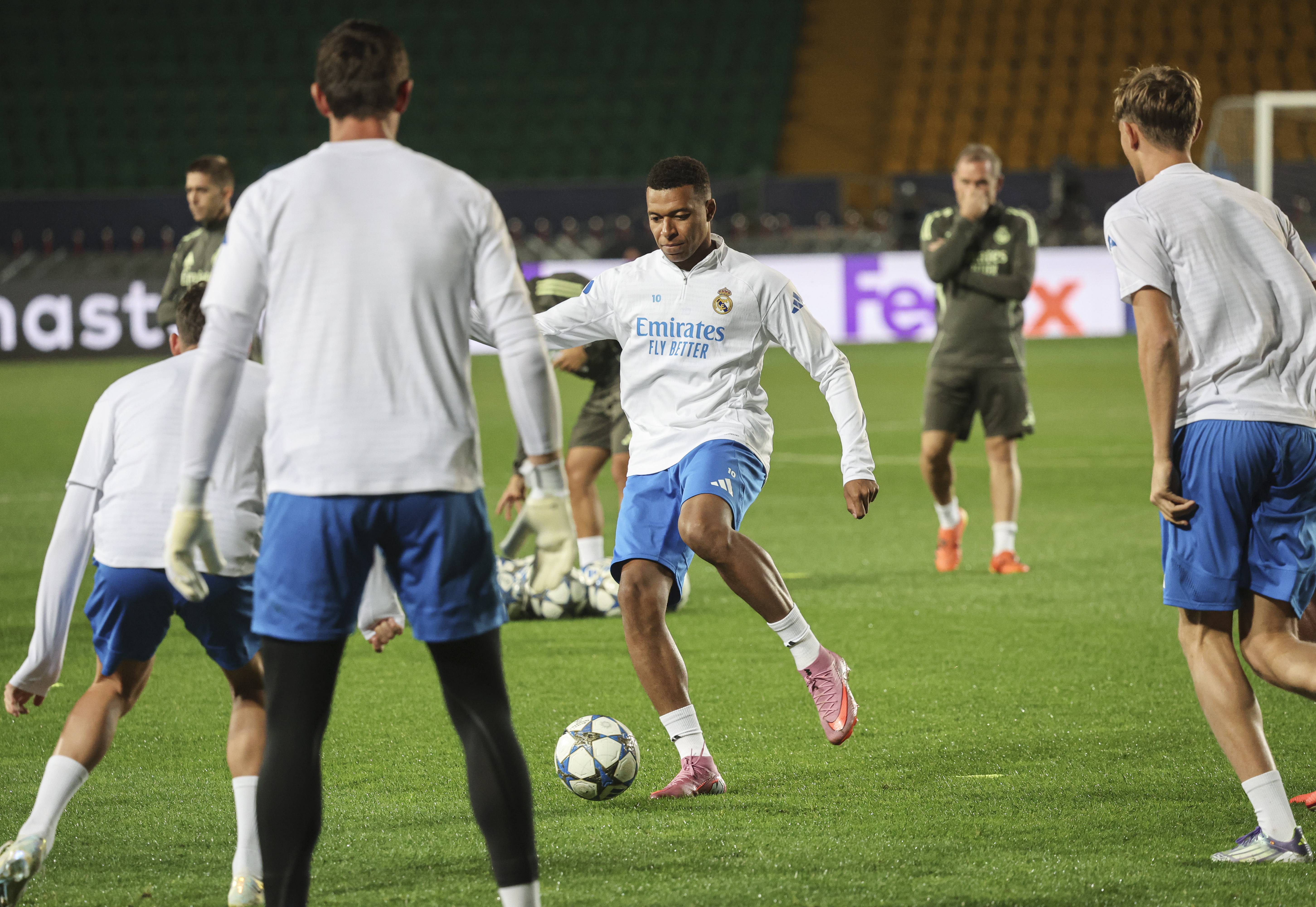 利物浦vs莱比锡回放-爱游戏娱乐