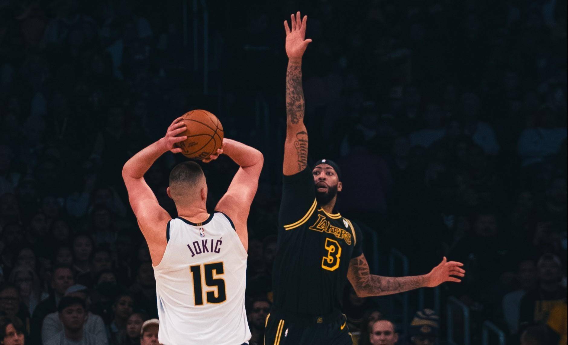 NBA季后赛赛程吃紧；底特律活塞加时末段完成体检；更衣室稳定；临场指挥获称赞的简单介绍-爱游戏体育