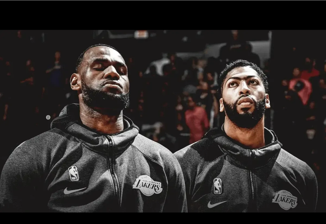 社区盾赛程吃紧，夏洛特黄蜂今夜伤情更新，管理层满意，团队化学反应显著的简单介绍-爱游戏在线